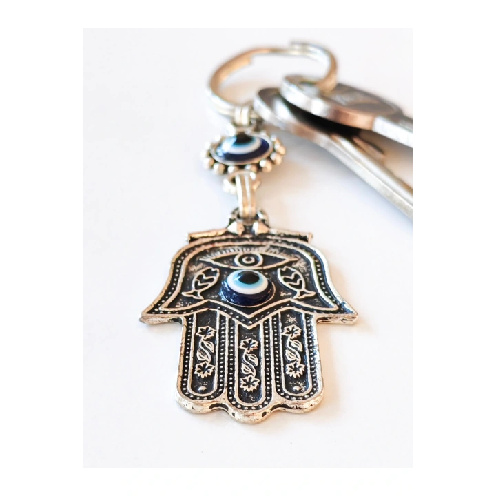 Metal Fatımanın Eli Şeklinde Üzeri Nazar Boncuğu Camlarıyla Bezeli Anahtarlık