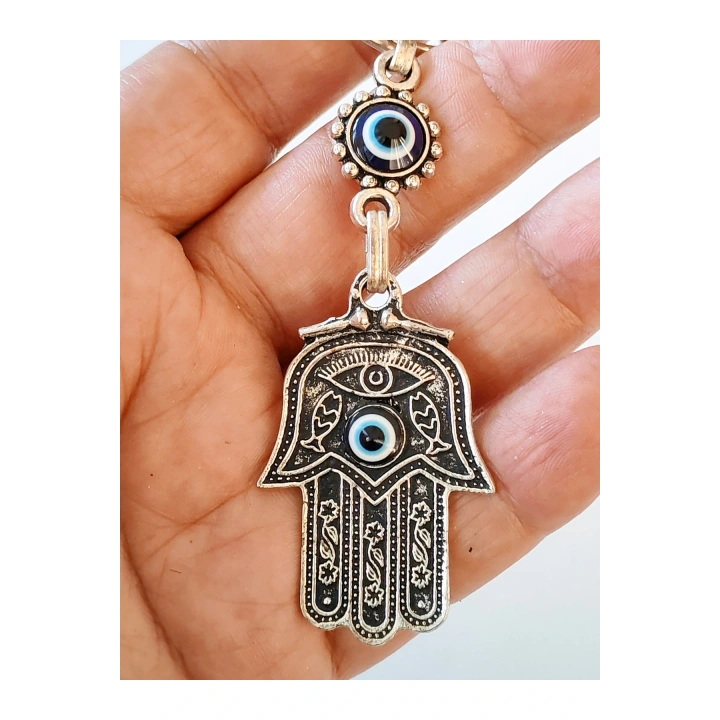 Metal Fatımanın Eli Şeklinde Üzeri Nazar Boncuğu Camlarıyla Bezeli Anahtarlık