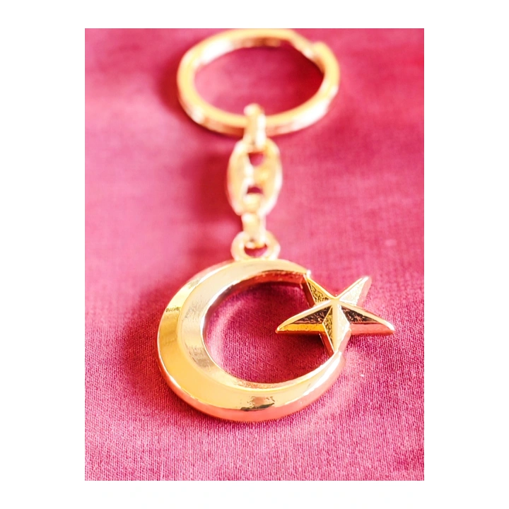 Altın Rengi Kaplamalı Ay Yıldız Figürlü 3 Boyutlu Metal Anahtarlık