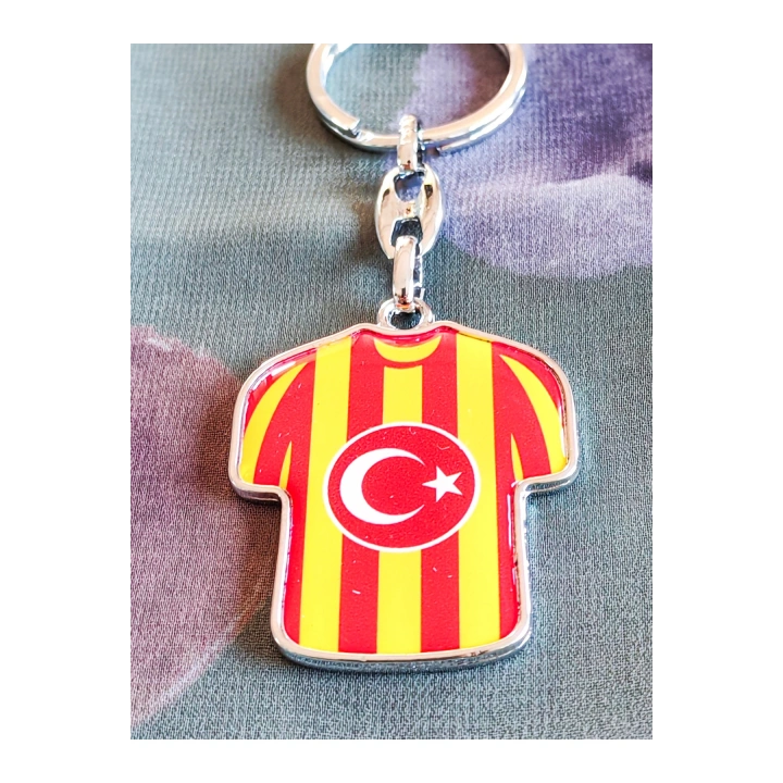 Sarı kırmızı Takım Formalı Metal Anahtarlık