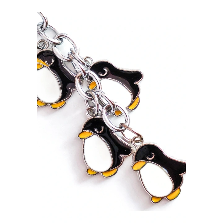 Sevimli Penguenlerden Metal Anahtarlık