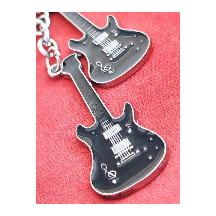 Siyah İki Gitarlı Metal Anahtarlık