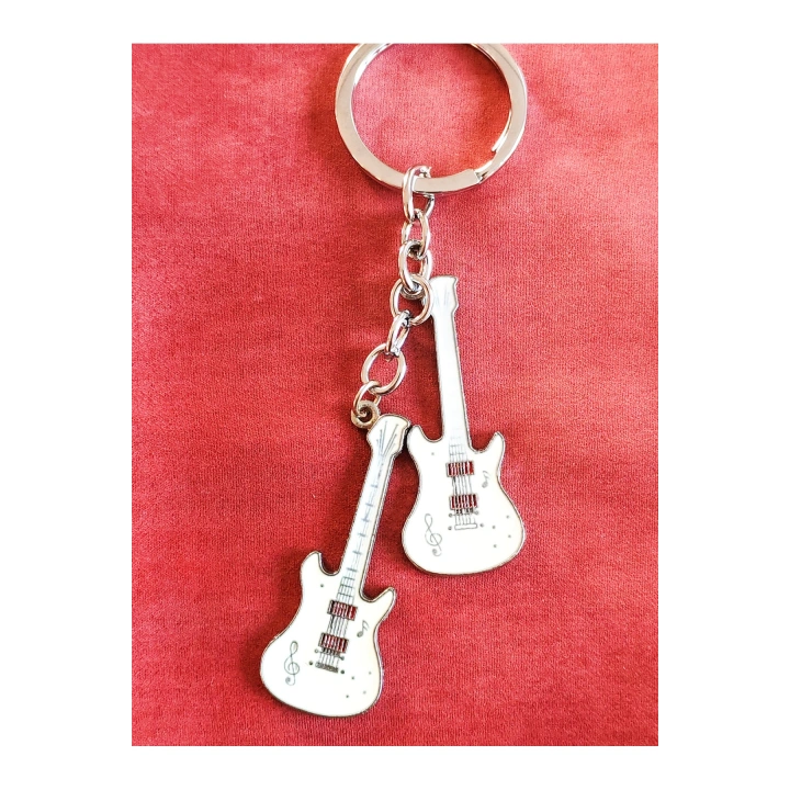 Beyaz İki Gitarlı Metal Anahtarlık