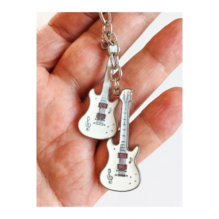 Beyaz İki Gitarlı Metal Anahtarlık