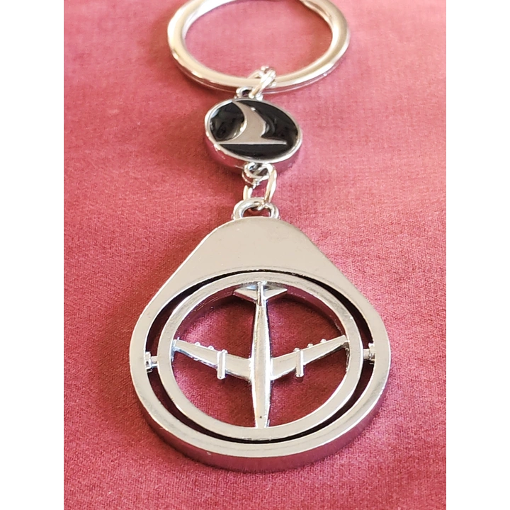 Hareketli Uçak Figürlü Metal Anahtarlık