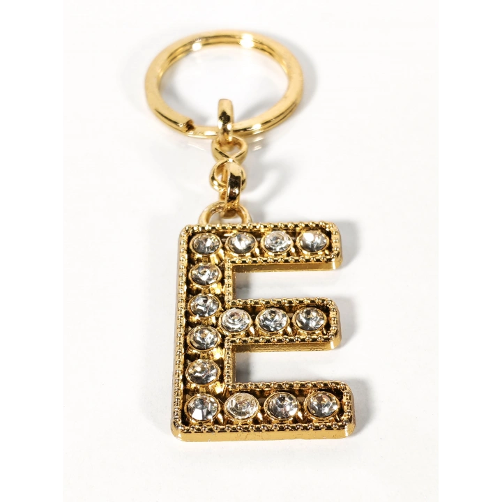 Taşlı E Harfi Gold Metal Anahtarlık – Kişisel Anlam, Zarif Işıltı ve Şık Detaylar