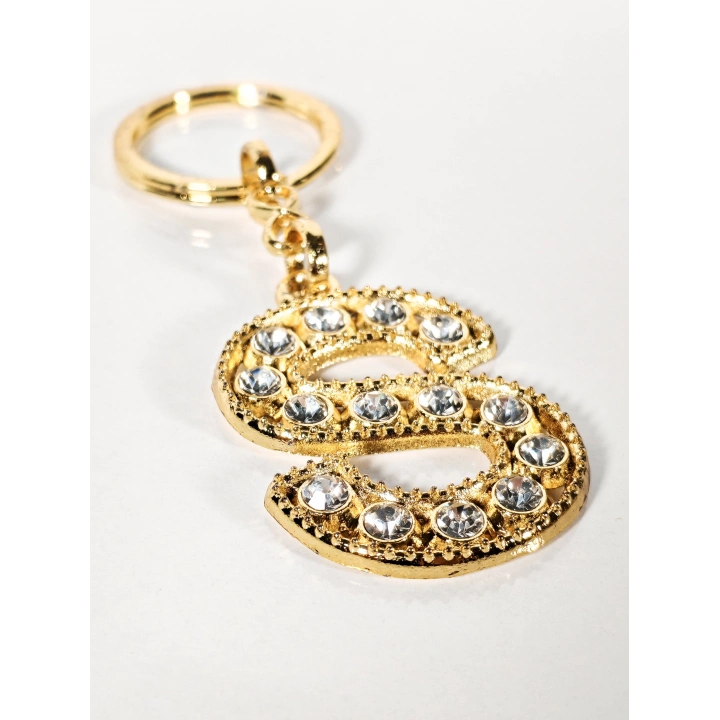 Taşlı S Harfi Gold Metal Anahtarlık – Kişisel Zarafet, Işıltılı Tasarım ve Şık Dokunuş