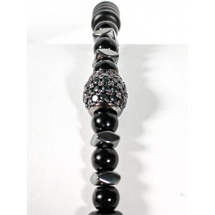 Siyah Örgü Deri ve Zirkon, Hematit, Oniks Taşlı Yaylı Erkek Bileklik – Doğal Şıklık ve Modern Detaylar