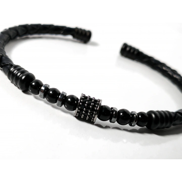 Siyah Örgü Deri ve Zirkon, Hematit, Oniks Taşlı Yaylı Erkek Bileklik – Doğal Şıklık ve Modern Detaylar
