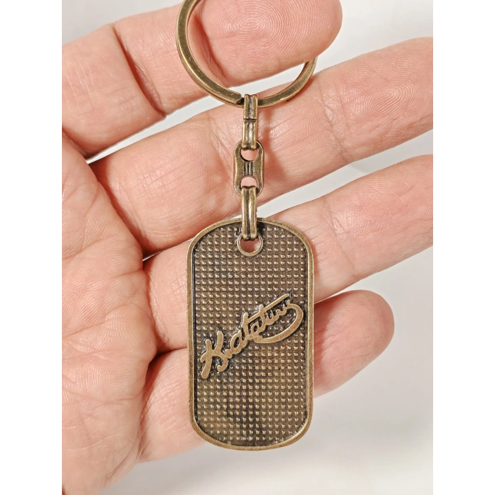 Antik Bronz Atatürk İmzalı Metal Anahtarlık – Cumhuriyet Değerlerinin Zamansız Simgesi