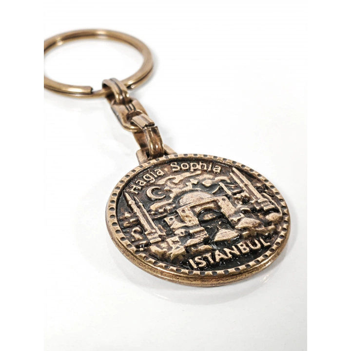 Antik Bronz Ayasofya (Hagia Sophia) Figürlü Metal Anahtarlık – İstanbul’un Tarihi ve Ruhunu Taşıyan Özel Tasarım