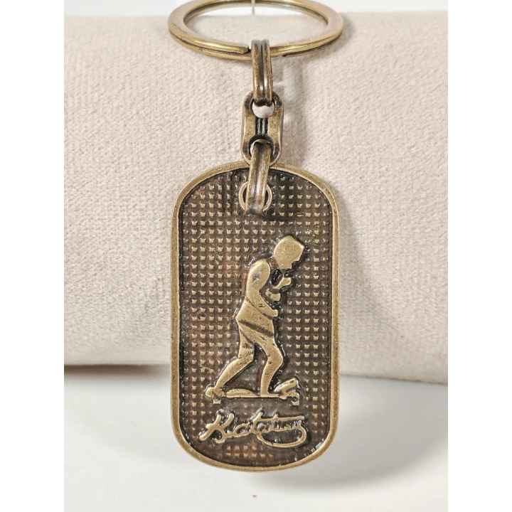 Antik Bronz Atatürk Figürlü Metal Anahtarlık – Saygı, Mücadele ve Zamansız Değer
