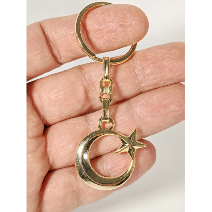 Altın Renk Ay Yıldız Figürlü Metal Anahtarlık – Milli Değerlerin Zarif ve Zamansız Sembolü