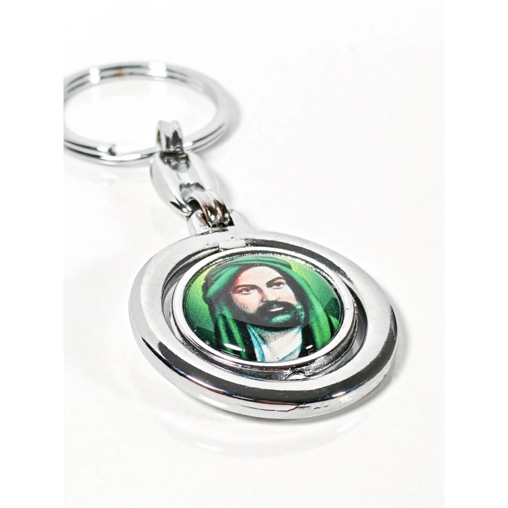 Hz. Ali Figürlü Yuvarlak Metal Anahtarlık – Manevi Anlam ve Zarif Detayların Birleşimi