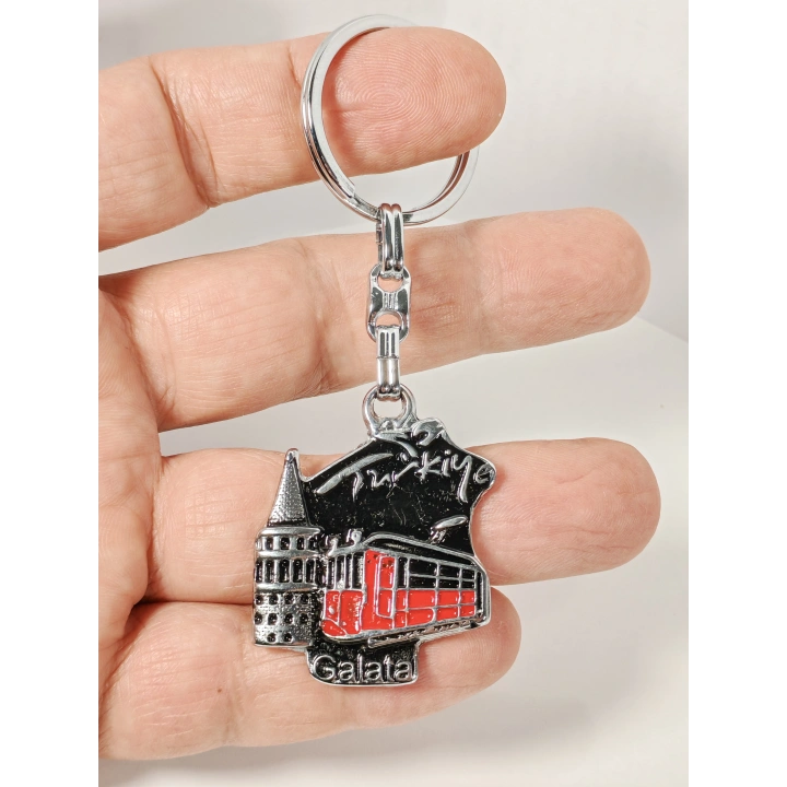 Galata Kulesi ve Nostaljik Tramvay Temalı İstanbul Metal Anahtarlık – Şehrin Ruhunu Taşıyan Özel Tasarım