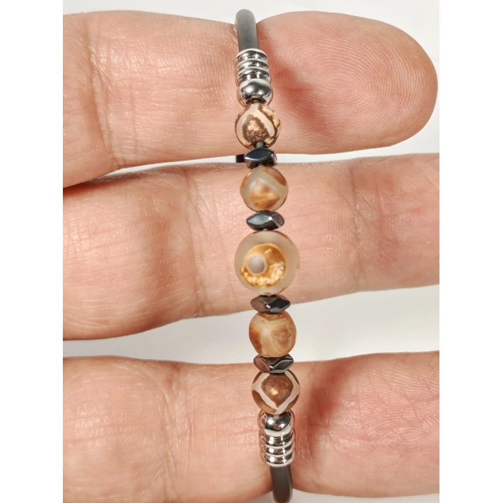 Tibet Akik Taşlı Yaylı Bileklik – Güç, Motivasyon ve Stres Dengeleyici Enerji