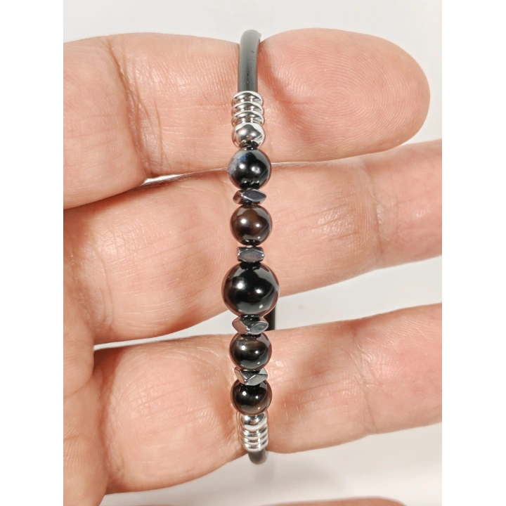 Siyah Akik Taşlı Yaylı Bileklik – Güç, Denge ve Stres Azaltıcı Enerji