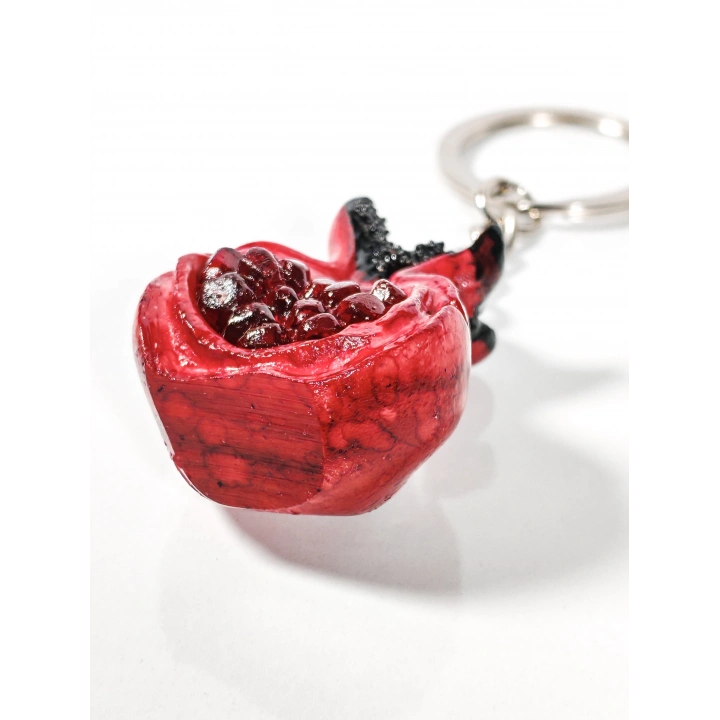 Nar Figürlü Anahtarlık – Bereket, Aşk ve Uğur Sembolü