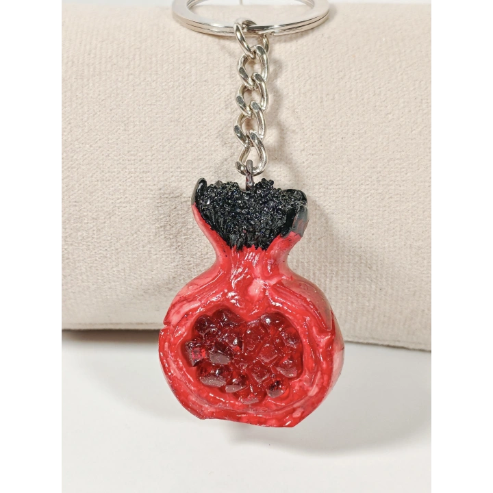 Nar Figürlü Anahtarlık – Bereket, Aşk ve Uğur Sembolü