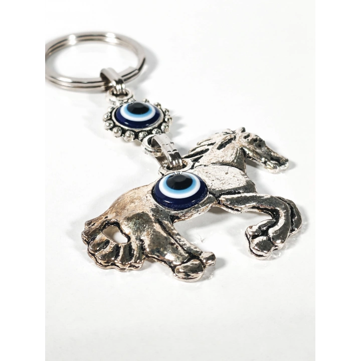 Nazar Boncuklu At Figürlü Anahtarlık – Güç, Özgürlük ve Koruyucu Enerji