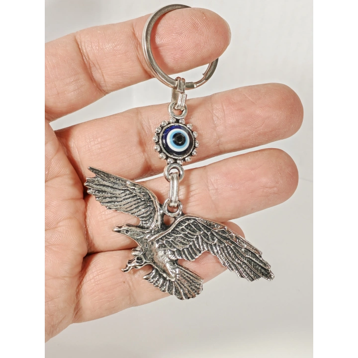 Nazar Boncuklu Kartal Figürlü Anahtarlık – Güç, Özgürlük ve Koruma Enerjisi