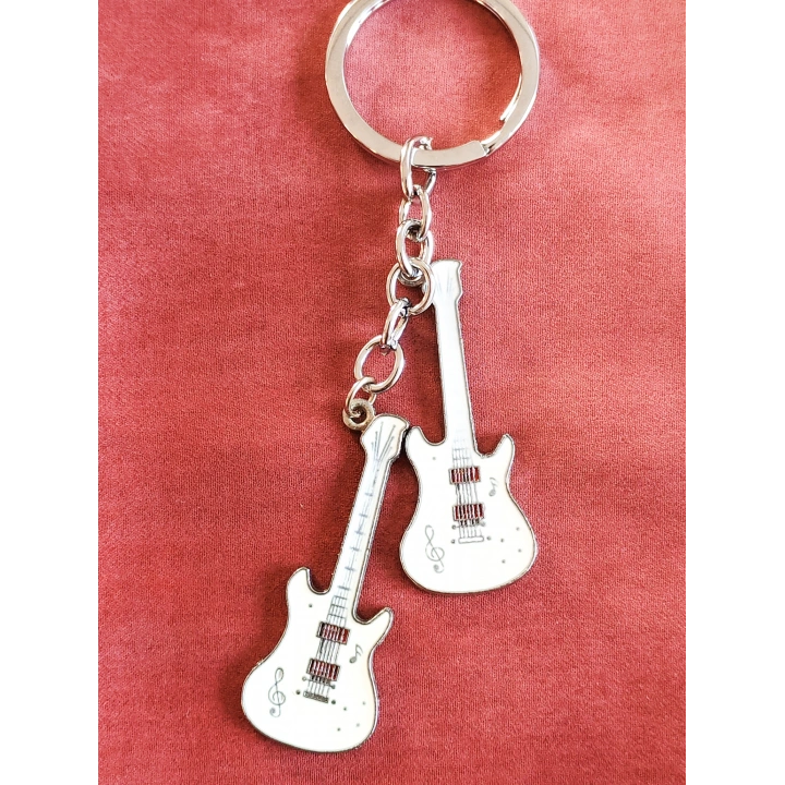 Beyaz İki Gitarlı Metal Anahtarlık