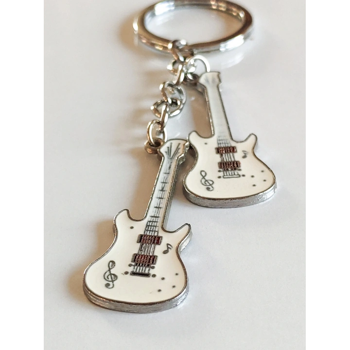 Beyaz İki Gitarlı Metal Anahtarlık