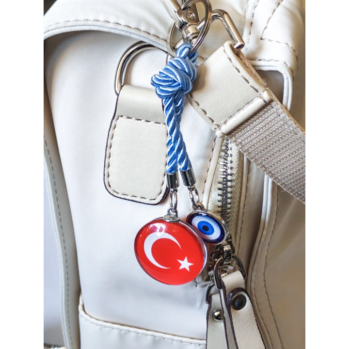 İpli Türk Bayraklı Nazar Boncuklu Cam Çanta Süsü