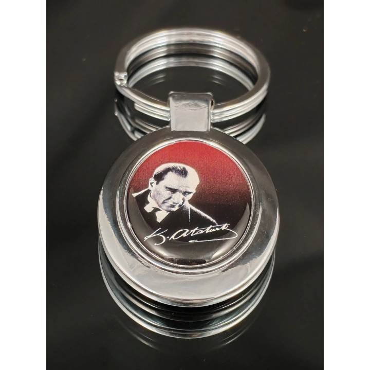 Atatürk Posterli Oval Metal Anahtarlık