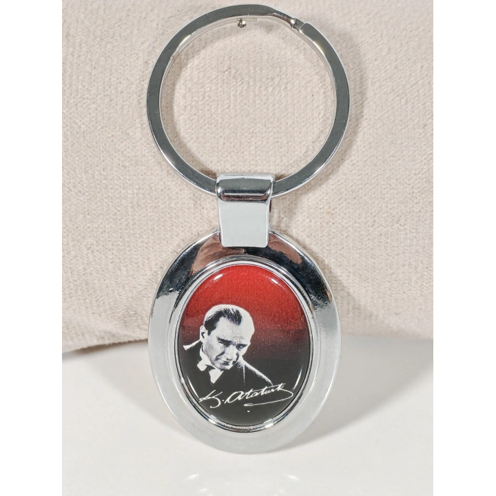 Atatürk Posterli Oval Metal Anahtarlık