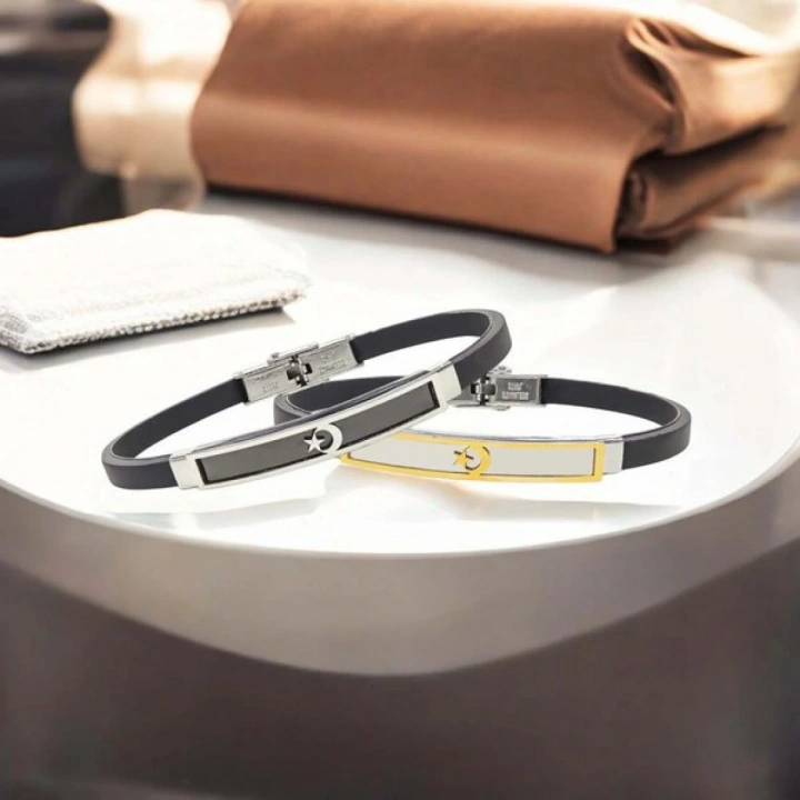 Moncuk Design Ay Yıldız Türk Bayrağı Desenli Çelik Bileklik 3351SCB007