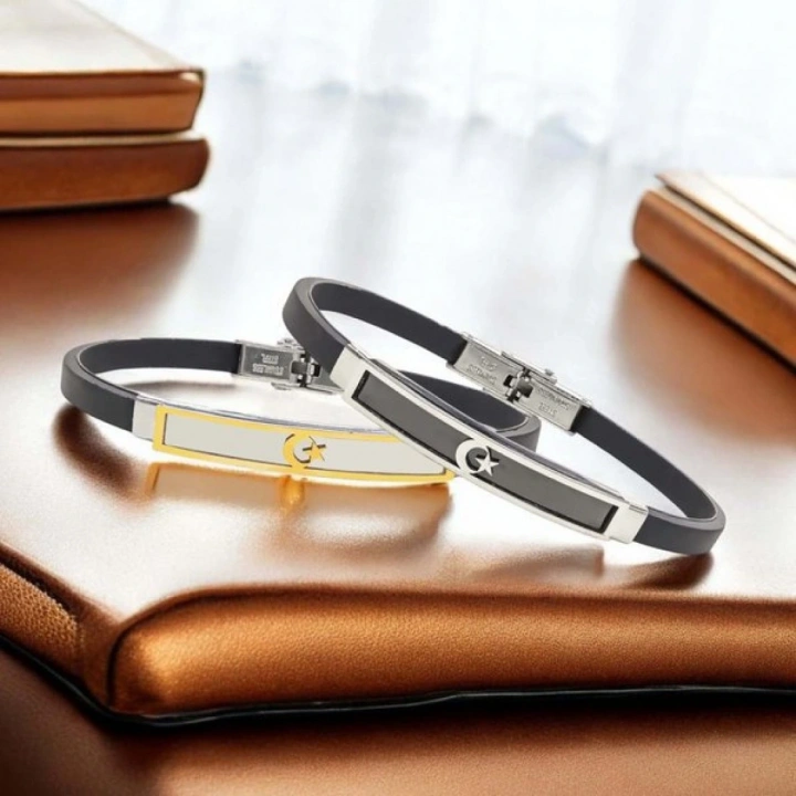 Moncuk Design Ay Yıldız Türk Bayrağı Desenli Çelik Bileklik 3351SCB007