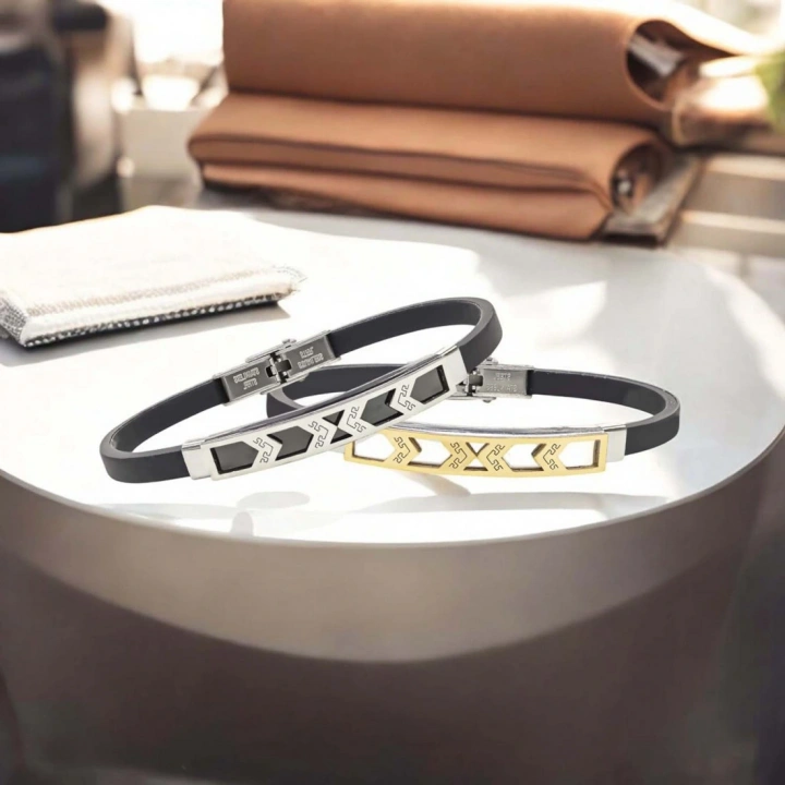 Moncuk Design Desenli Çelik Bileklik 3351SCB006