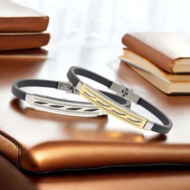 Moncuk Design Desenli Çelik Bileklik 3351SCB010