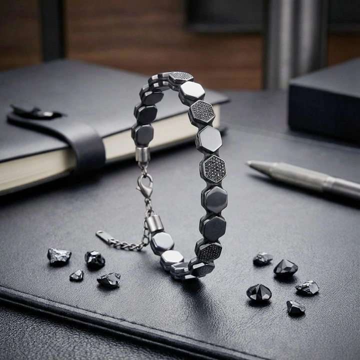 Moncuk Design Zirkon Taşlı Ayarlanabilir Hematit Çelik Bileklik 33512B16D1