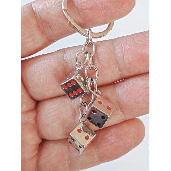 Tavla Zarlarından Metal Anahtarlık