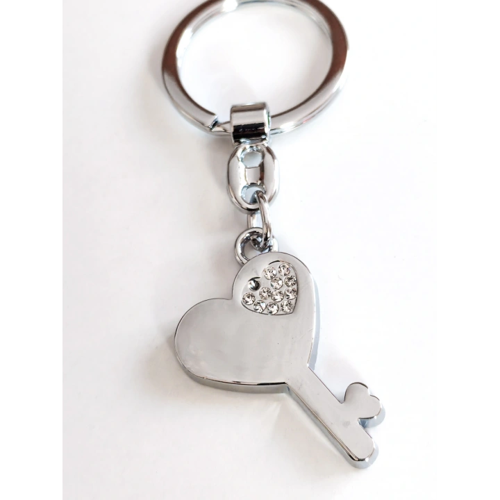 Üzeri Taşlı Kalp ve Anahtar Şeklinde Metal Anahtarlık
