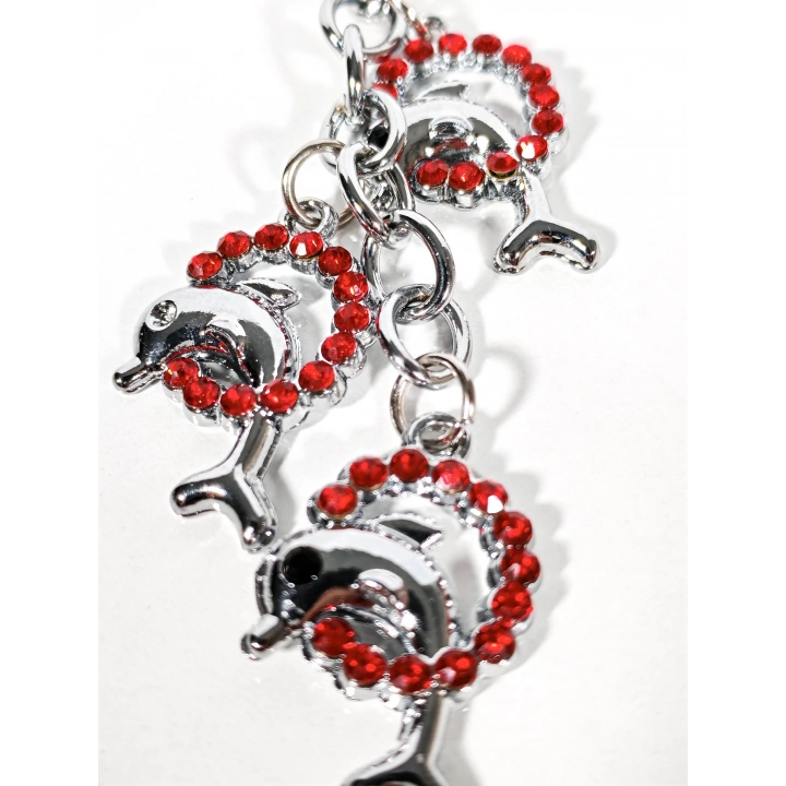 Kırmızı Taşlı Halkalar İçinde Yunus Balıklarından Metal Anahtarlık