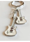 Beyaz İki Gitarlı Metal Anahtarlık