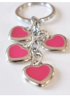 Pembe Kalplerden Oluşan Metal Anahtarlık