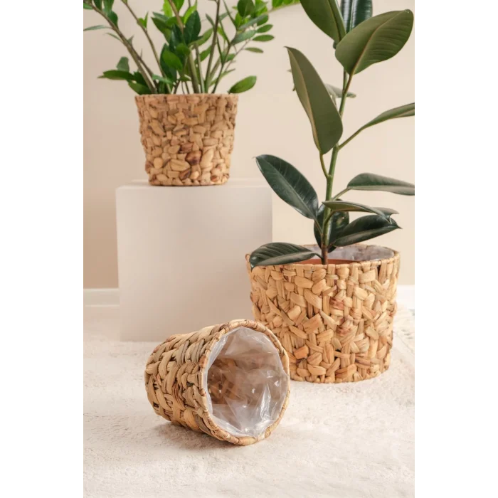 Romy - 3 lü Dekoratif Doğal El Örmesi Kalın Hasır İç Korumalı Saksı Sepet Seti