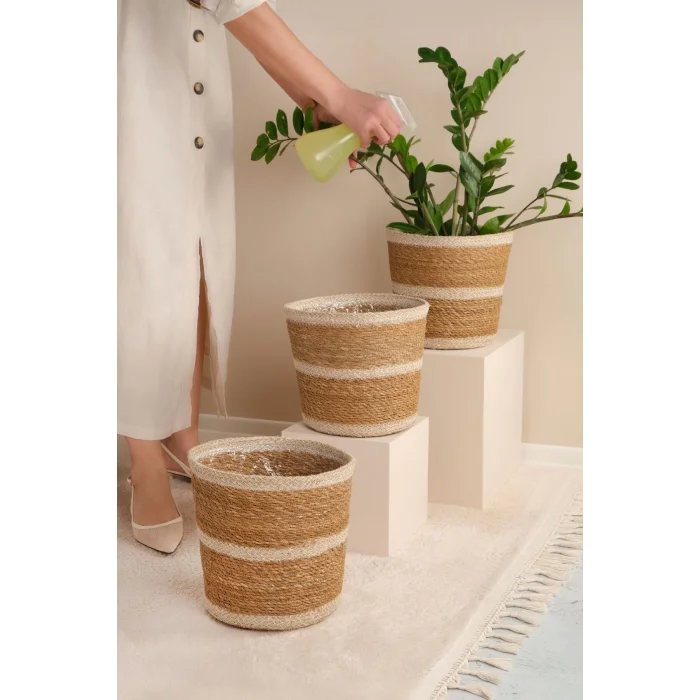 Martina - 3 Adet Dekoratif İç Korumalı Doğal El Örmesi Hasır Saksı Sepet Seti 24 cm