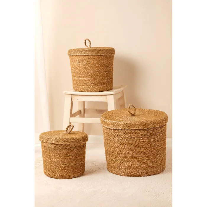 Arleen - 3lü Dekoratif El Örmesi Kapaklı Hasır Sepet Seti, Organizer, Düzenleyici, Saklama Kutusu