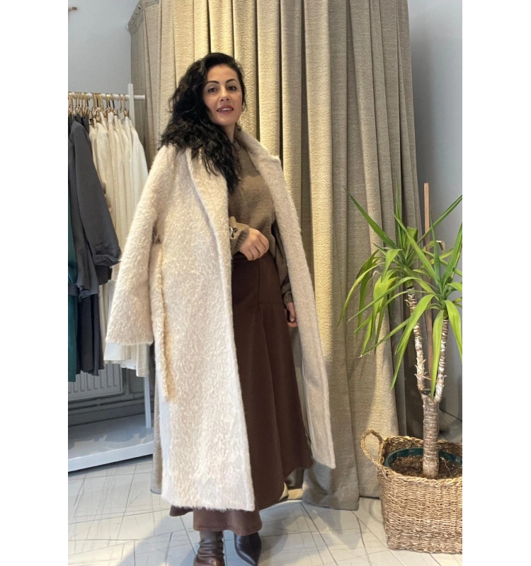 Krem Oversize Uzun Kürk