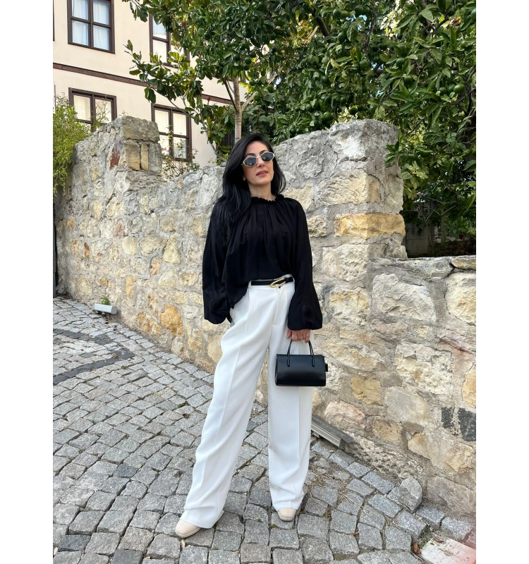 Siyah Yakası Büzgülü Buluz