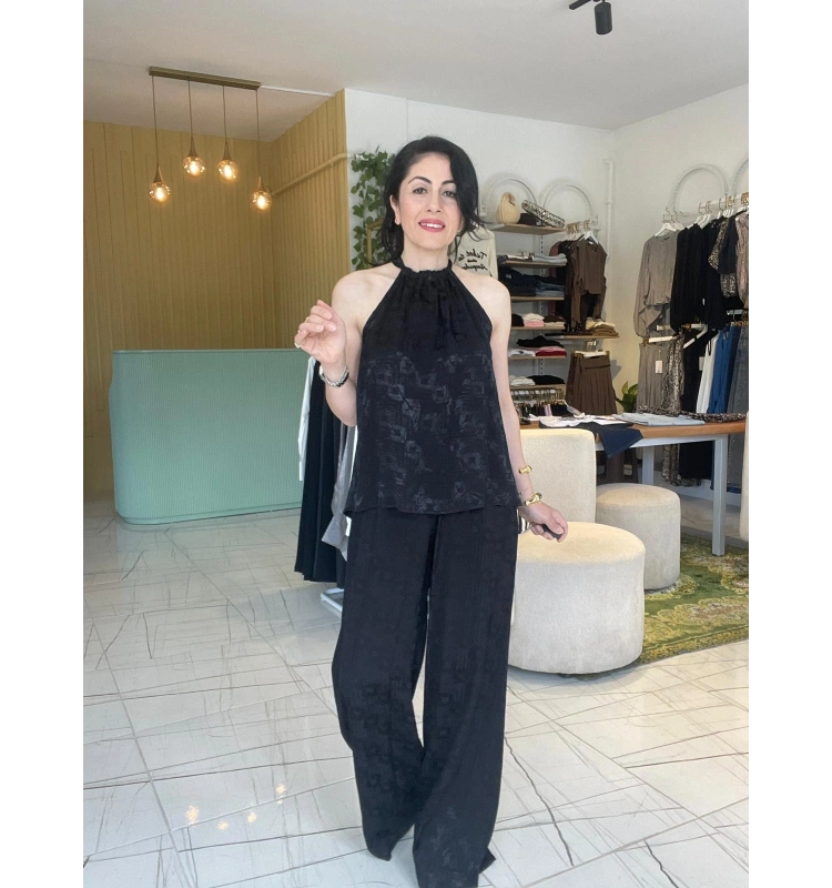 Siyah Kalın Desenlı Saten Takım