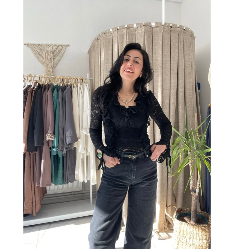 Siyah Likralı Dantel Buluz