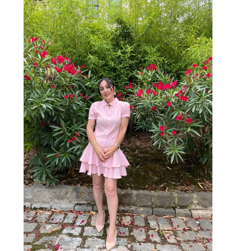 Pembe Volanlı Kısa Elbise