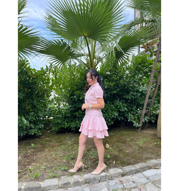 Pembe Volanlı Kısa Elbise