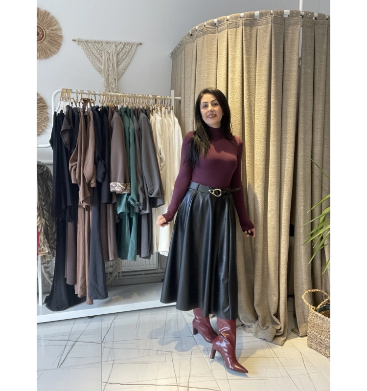 Siyah Kemerli Midi Deri Etek